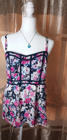 torrid Tops - Torrid Flower print Blouse